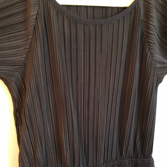 H&M jumpsuit - Picture 2 of 4